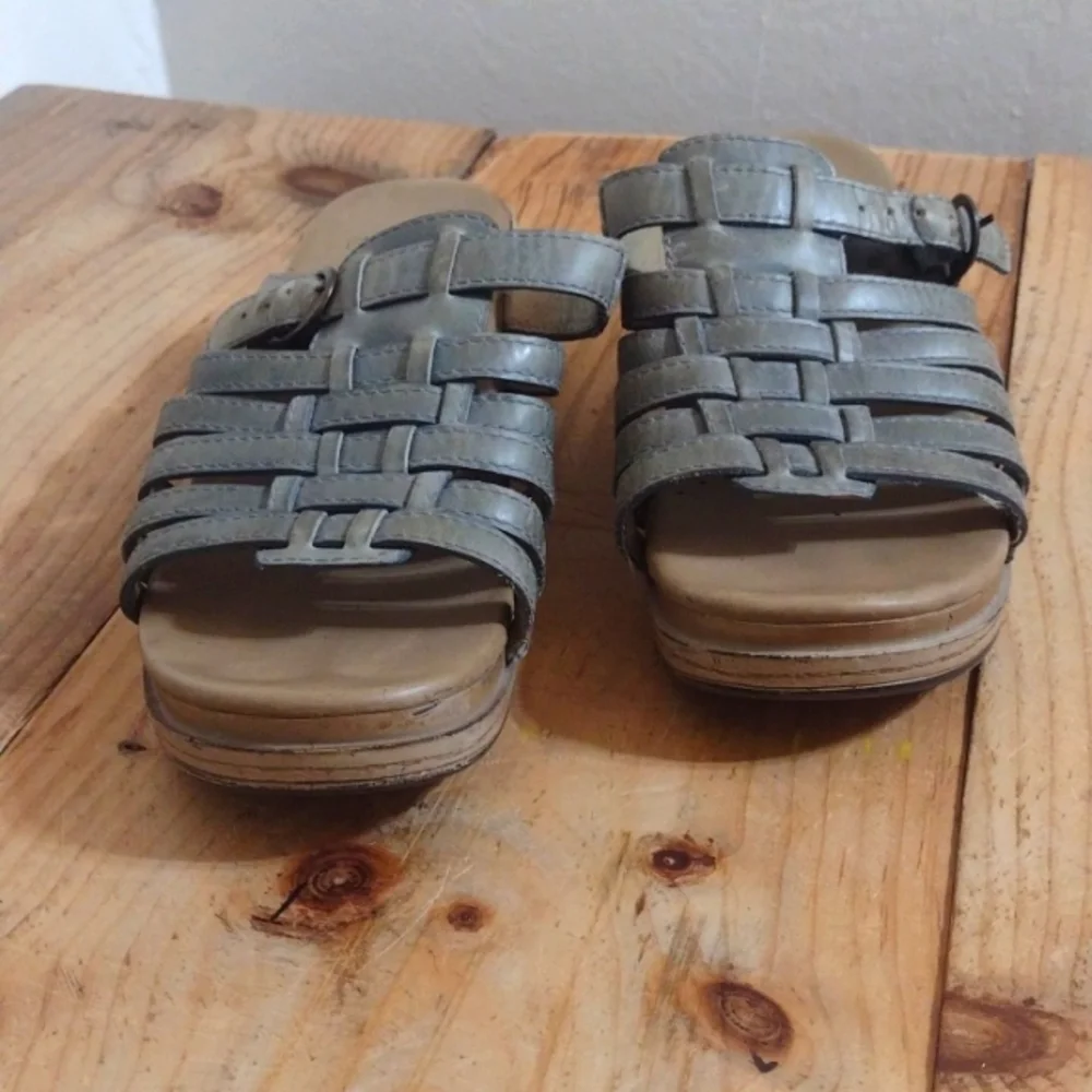 Dansko Marion Green Leather Open Toe Platform Clog Sandals Size 41